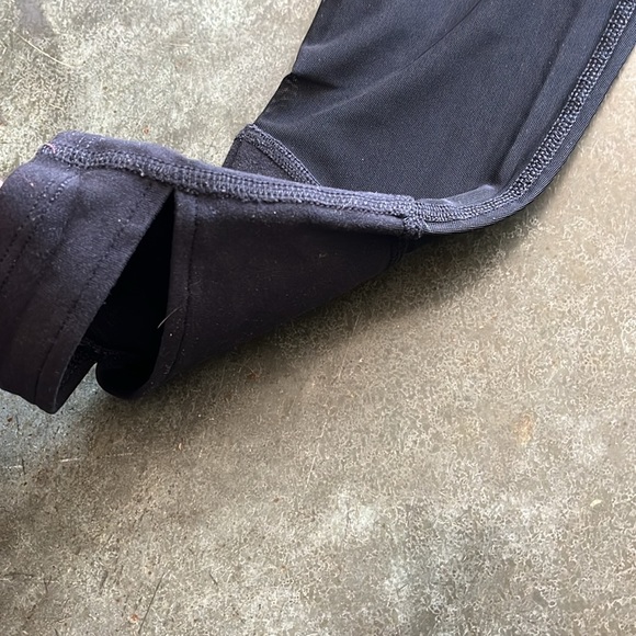 VGUC Alo black leggings sz M - Picture 4 of 8